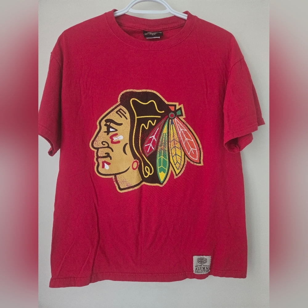 Mens Chicago Blackhawks TShirt